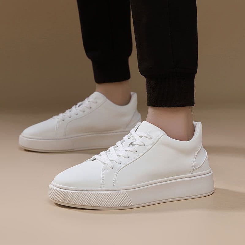 image-Men's White Leather Low Top Casual Sneakers Size 44