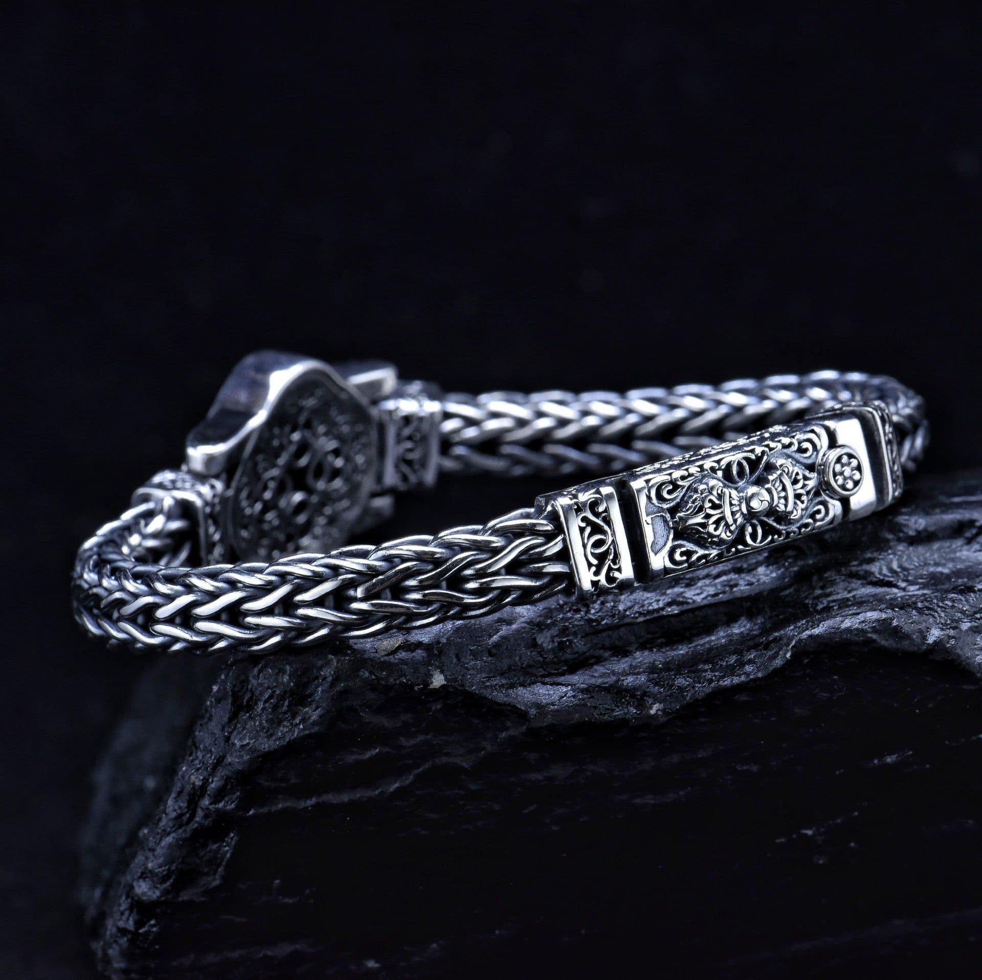 image-Yin Yushang 925 Silver Lion Bracelet - Retro Men's Jewelry, 20cm