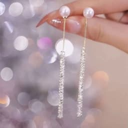 image-Qi Xiaoyue Rhinestone Pearl Earrings - Gold