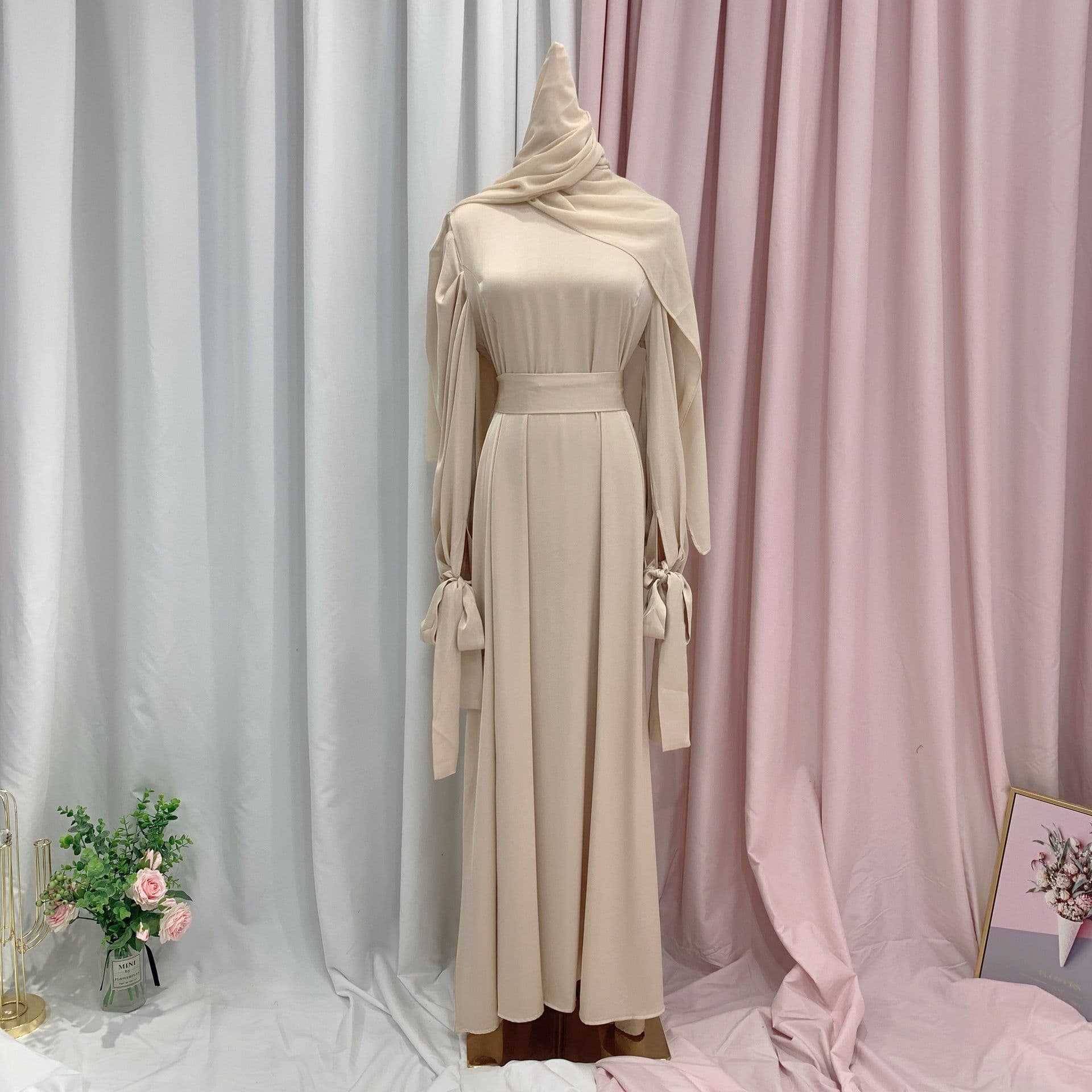 image-Loriya Polyester Long Sleeve Dress - Black