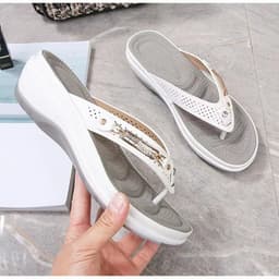 image-Women's Plus Size Flip-Flops - Herringbone PU Beach Sandals