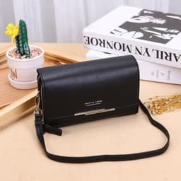image-Korean Large Capacity PU Shoulder Bag - Claret Sequins Mid-length