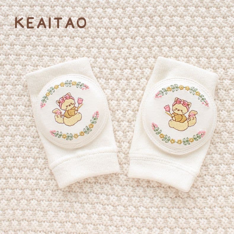 image-Cute baby knee pads for boys and girls crawling protective gear baby toddler anti-fall pure white sponge elbow pads summer thin