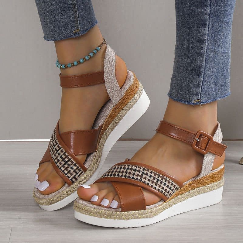image-Women's Sandals Size 42 White Buckle Casual