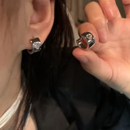 image-925 Silver Pearl Zircon Earrings Women