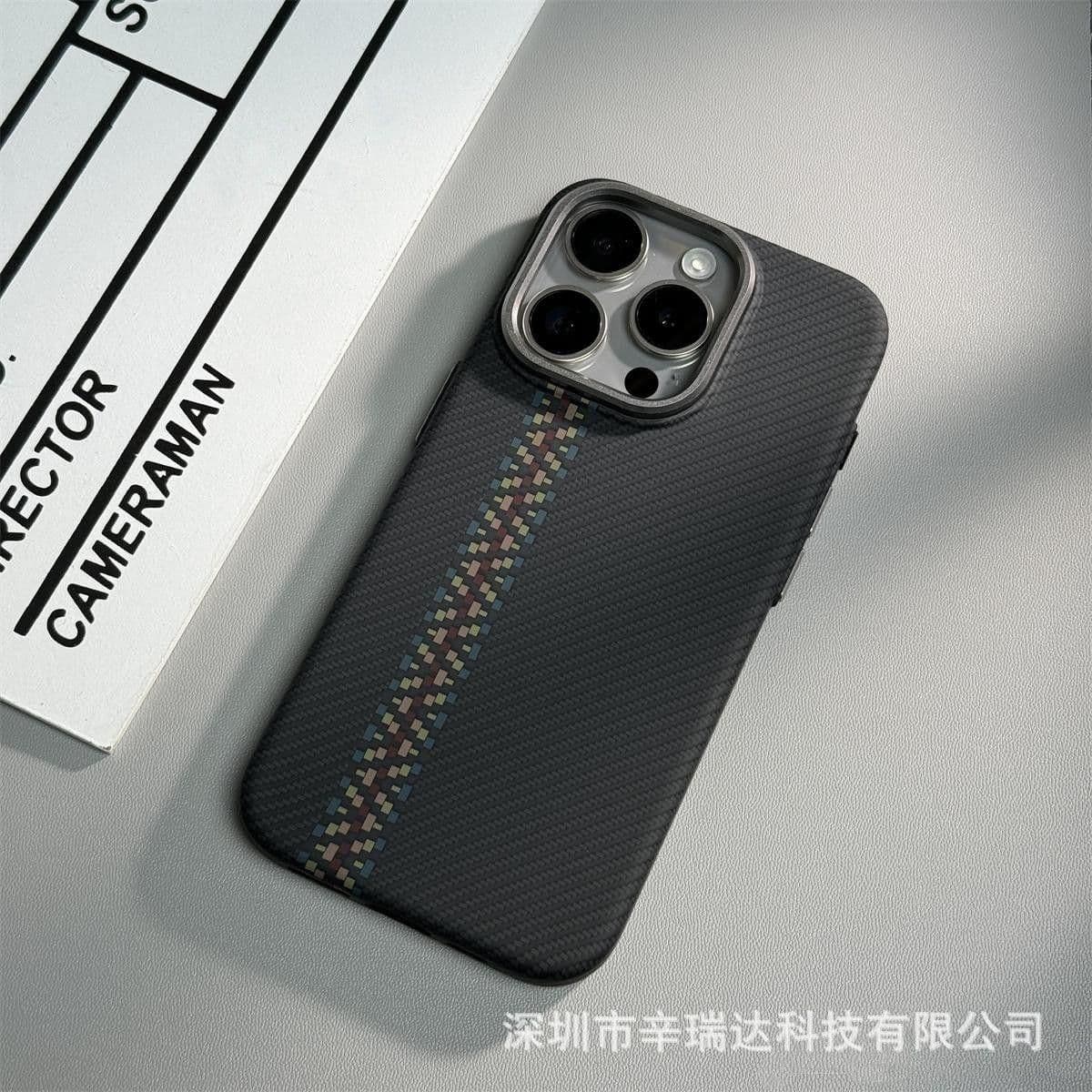 image-Suitable iPhone 15 Pro Max Kevlar Case - Carbon Fiber Pattern