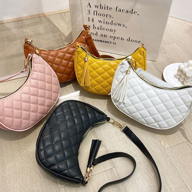 image-Women's Rhombus Embroidered Shoulder Bag