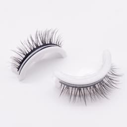 image-Reusable Self-Adhesive False Eyelashes - Thick