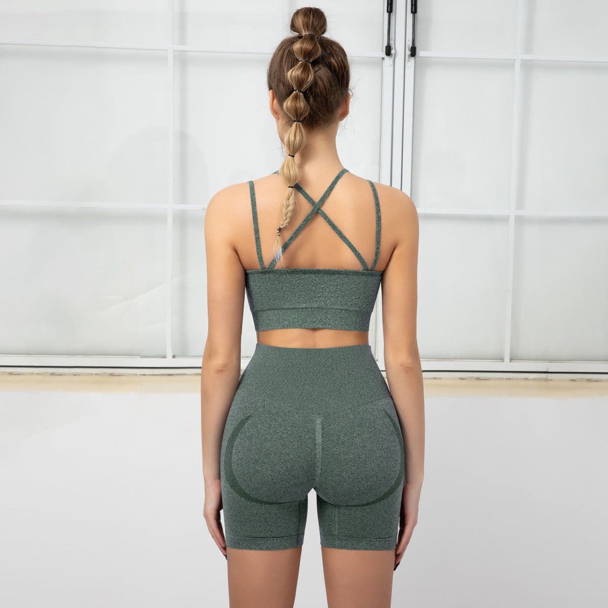 image-Issercafe Yoga Set - Sports Bra Shorts Medium Gray L