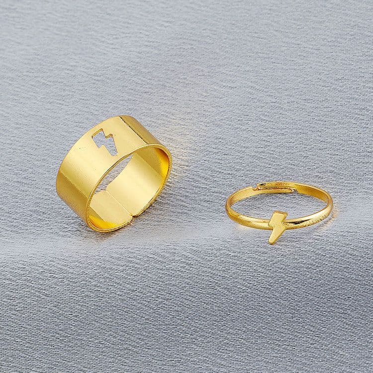 image-European Retro Couple Airplane Love Ring - Simple Hollow Design, Adjustable, Alloy Jewelry for Women