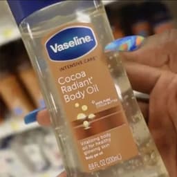 image-Vaseline Cocoa Body Luminous Oil 200ml Long-lasting Moisturizing Skin Care Oil Body Brightening Anti-drying Essence Care Product