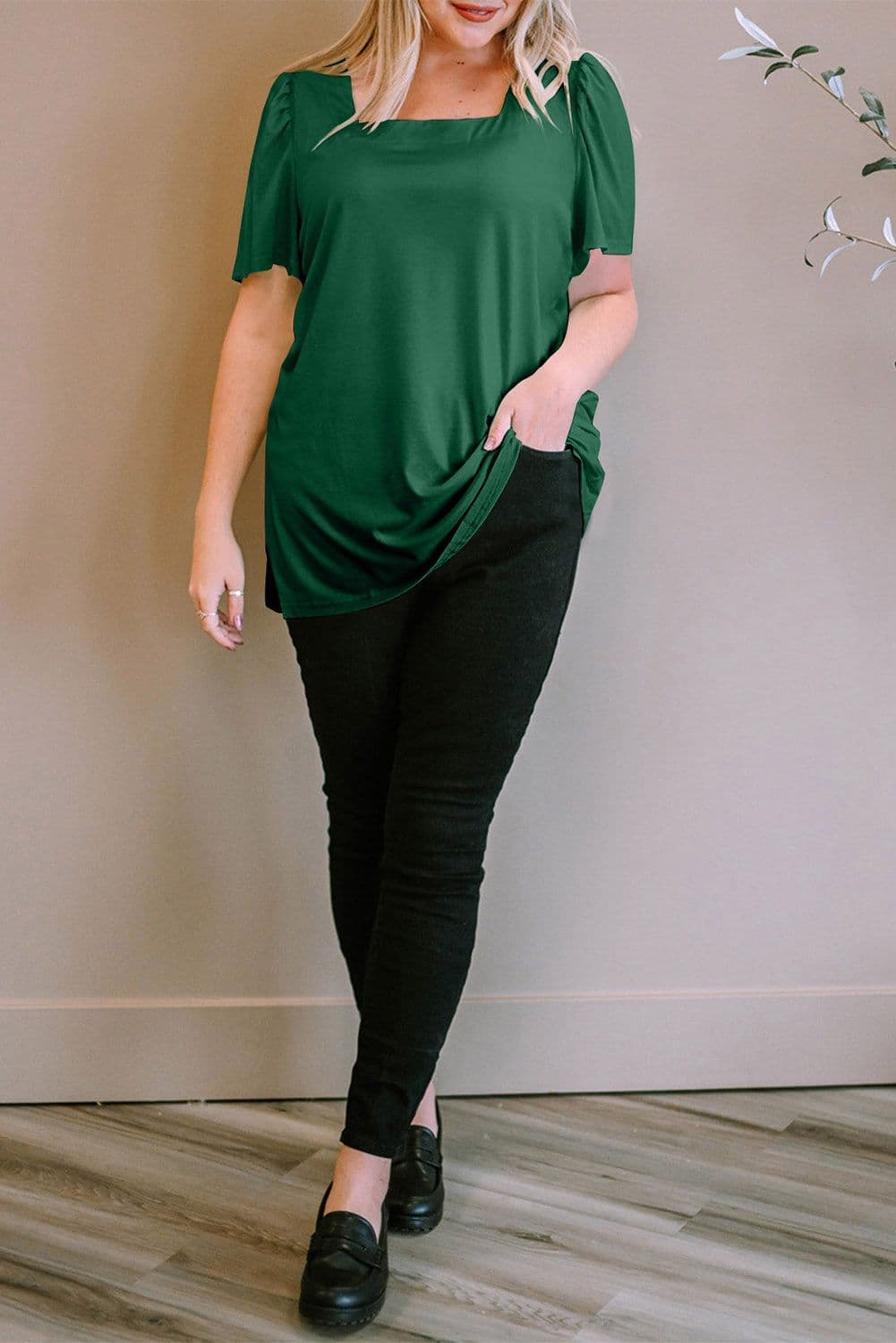 image-Black Plus Size Square Neck Ruched Shoulder Short Sleeve Top