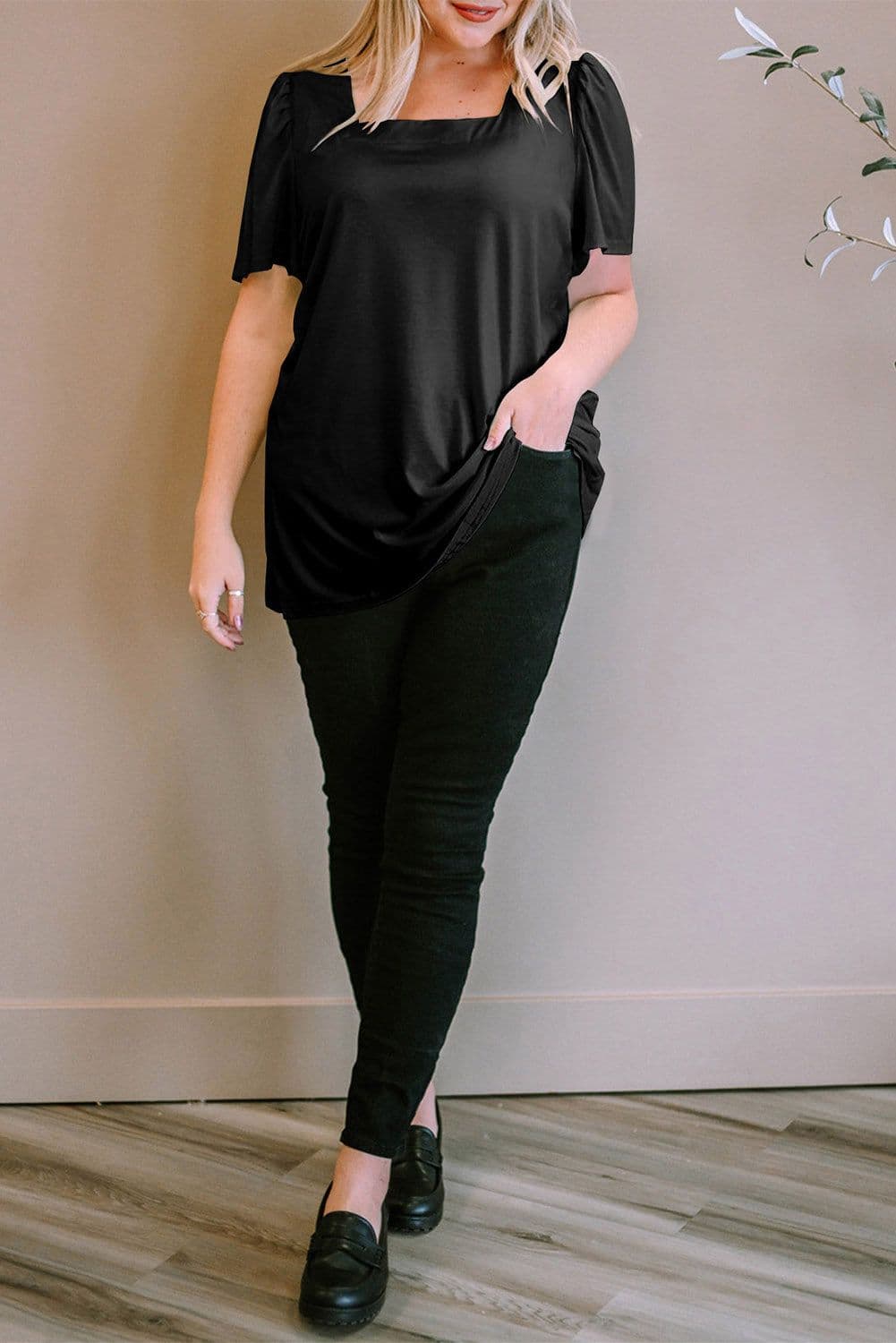 image-Black Plus Size Square Neck Ruched Shoulder Short Sleeve Top