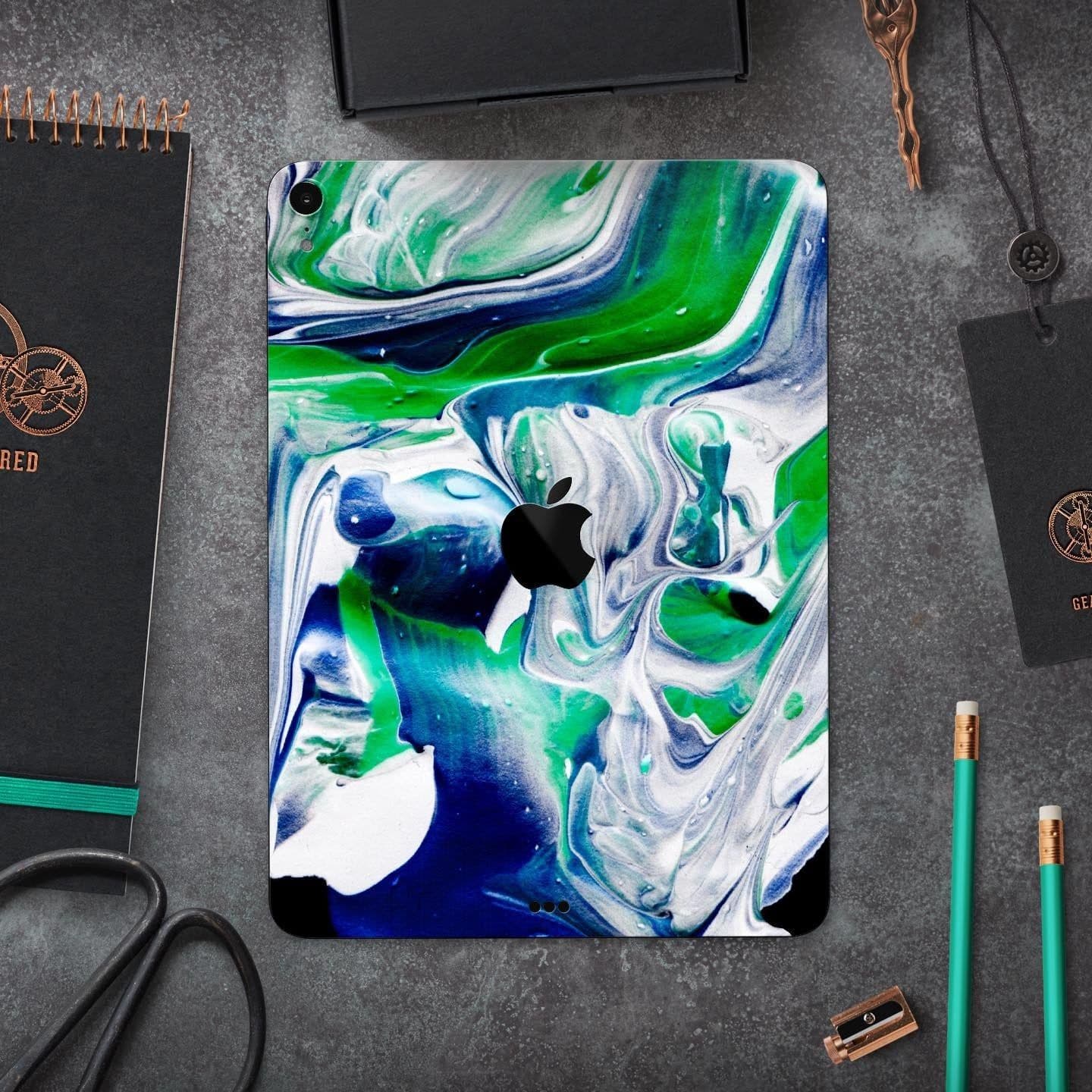 image-Liquid Abstract Paint V39 - Full Body Skin Decal for the Apple iPad