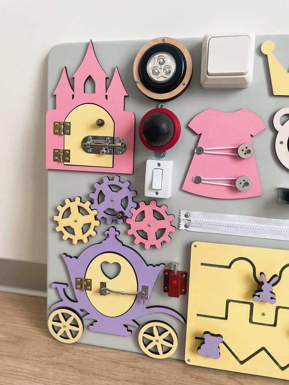 image-Busy Board MAXI (purple)