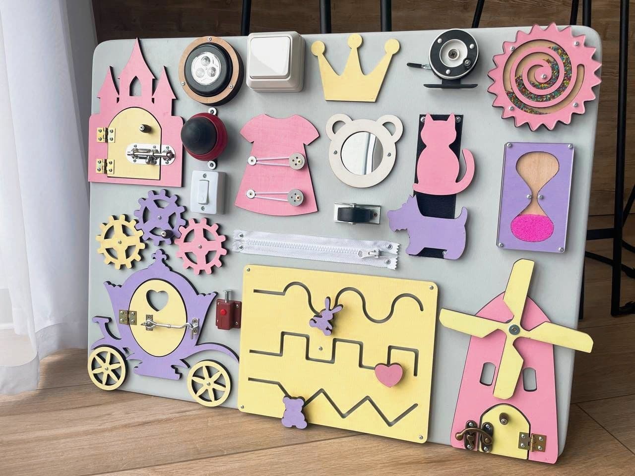 image-Busy Board MAXI (purple)