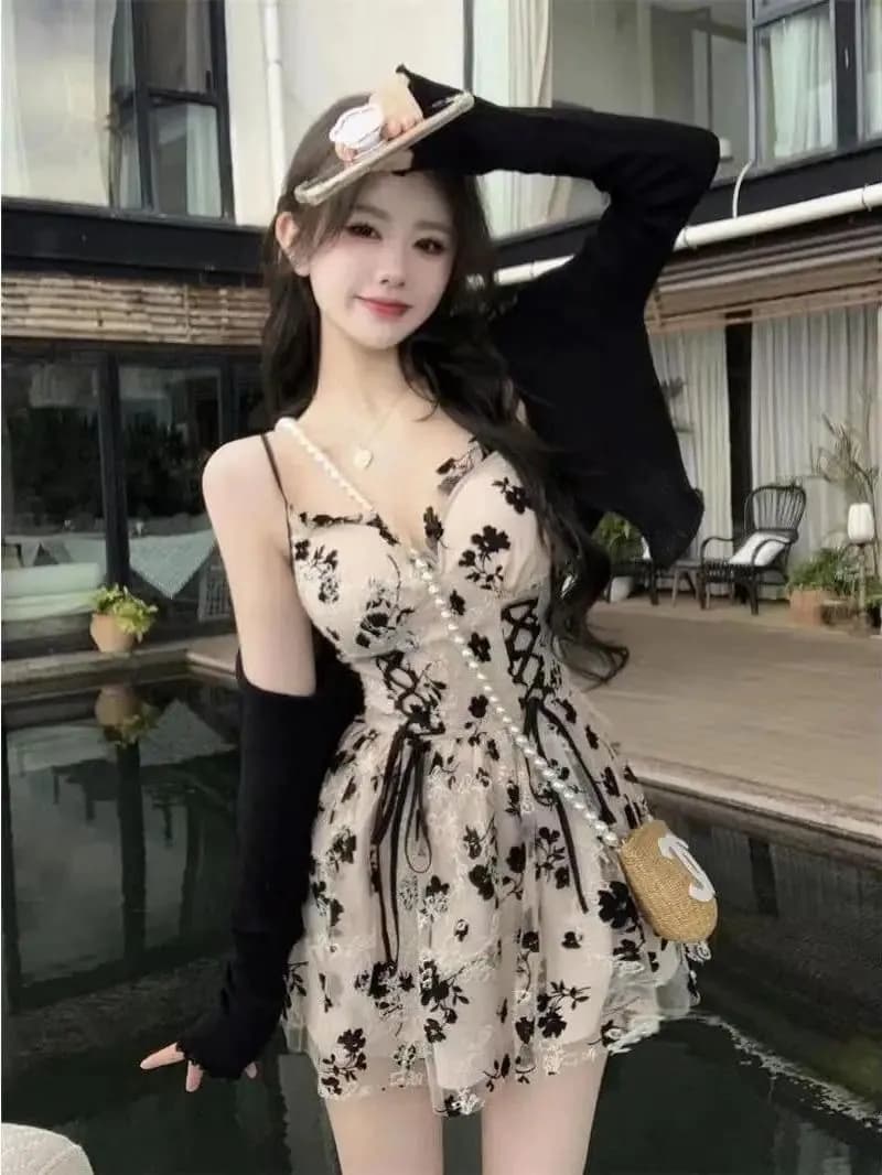 image-French petite floral sling dress with pure desire women's floral camisole dress with sexy spicy girl suit short dress ZYYV