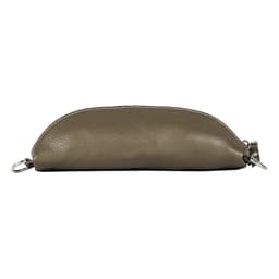 image-RB1015AQ | Marsupio con tracolla removibile in Vera Pelle Made in Italy. Attacchi con moschettoni in metallo Nickel Lucido - Colore Taupe - Dimensioni: 24 x 14 x 7