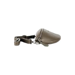 image-RB1015AQ | Marsupio con tracolla removibile in Vera Pelle Made in Italy. Attacchi con moschettoni in metallo Nickel Lucido - Colore Taupe - Dimensioni: 24 x 14 x 7