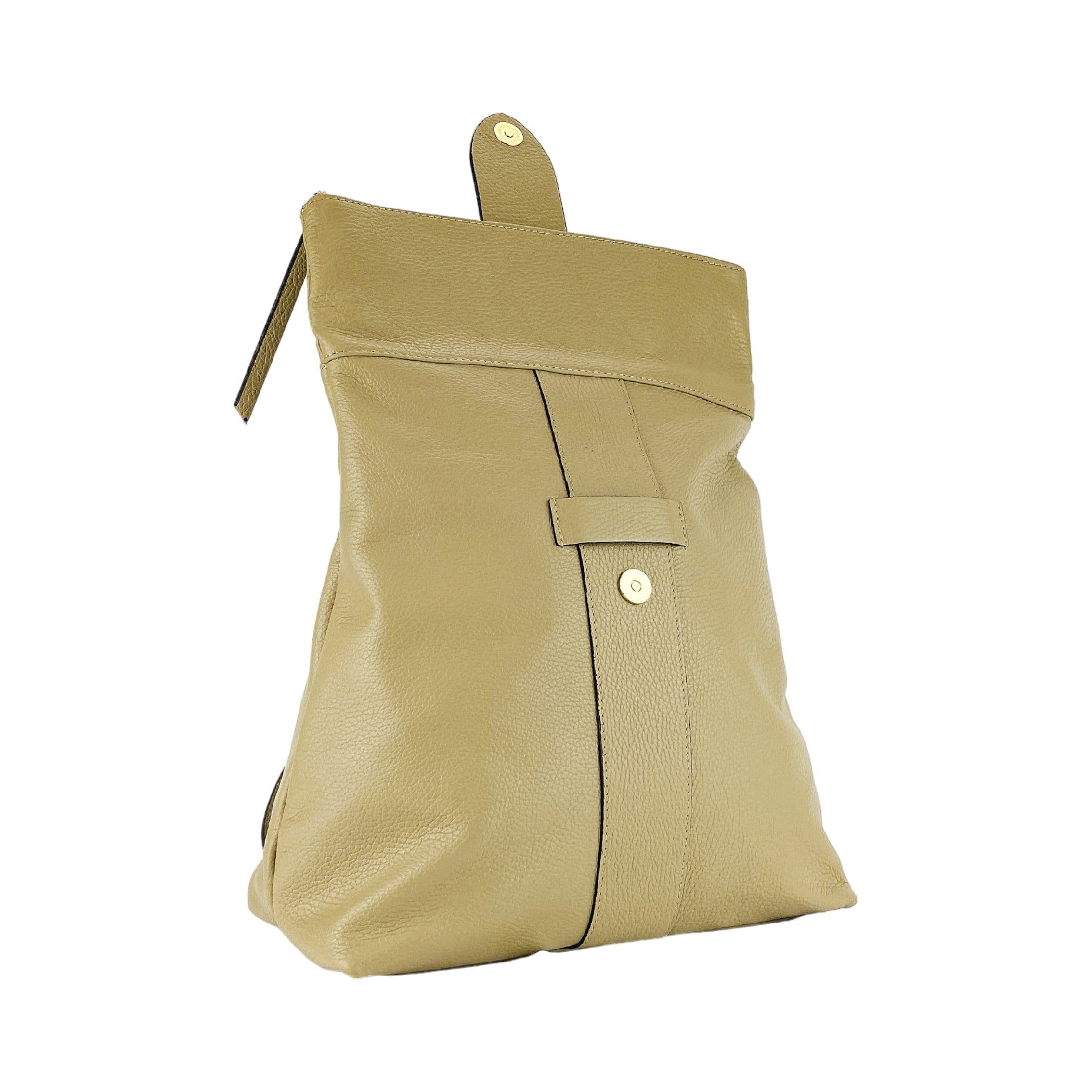 image-RB1021AL | Soft women's backpack in genuine leather Made in Italy with adjustable shoulder straps. Zipper and accessories in shiny gold metal - Beige color - Dimensions: 30 x 34 x 10.5 cm