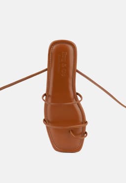 image-Amatha Essential Toe Ring Summer Leather Flats
