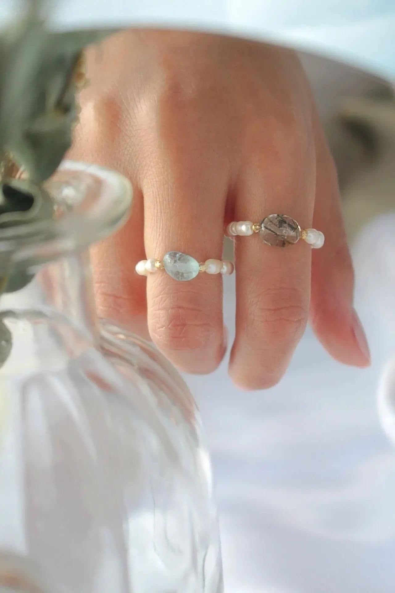 image-Elastic Rings with Natural Crystals & Freshwater Pearls