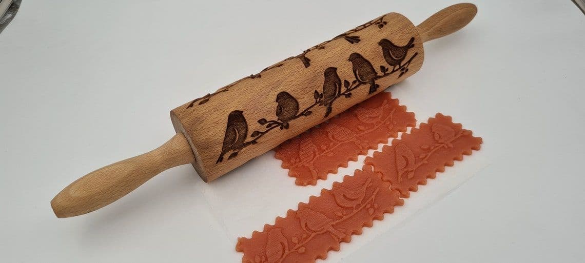 image-Engraved Rolling Pin Natural Wood Folk Kitchen Pins Handmade - Birds