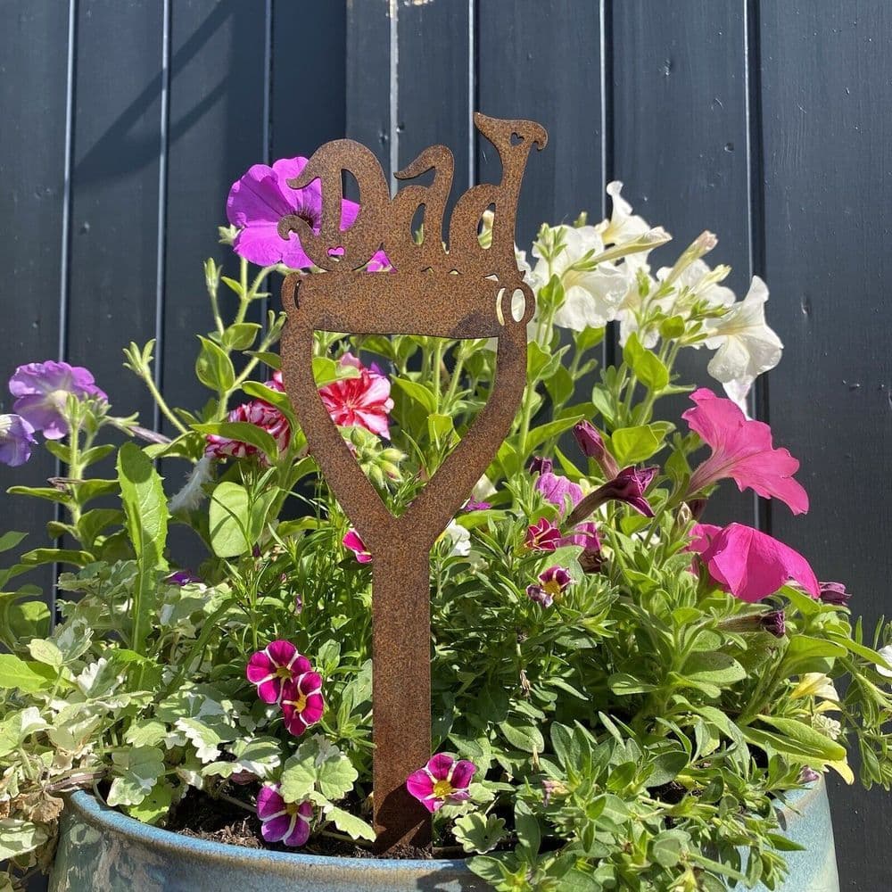 image-Dad on a Spade Garden Sign decoration gift