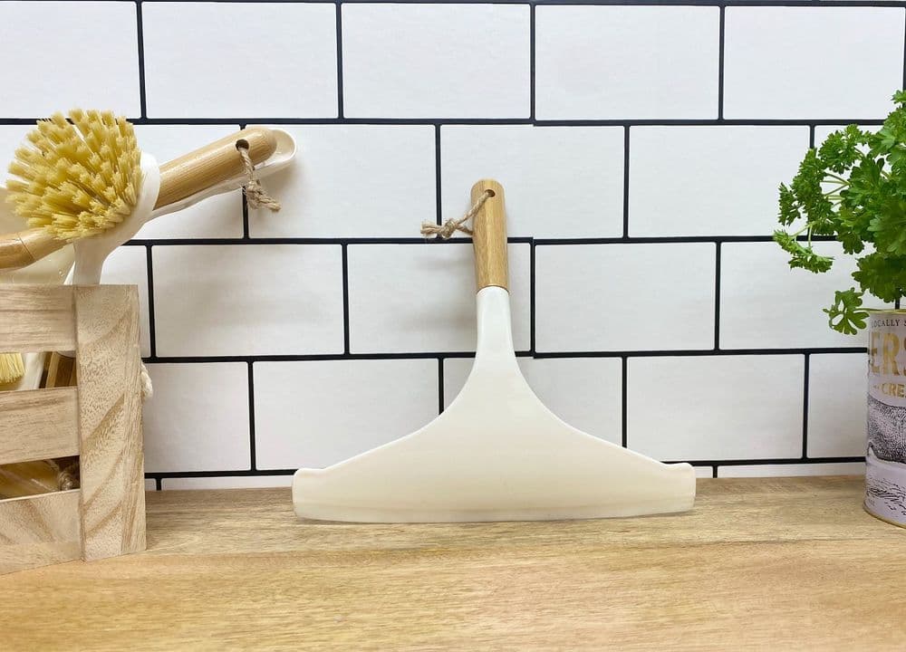image-Cream Scraper with Bamboo Wooden Handle