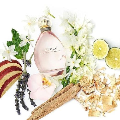 image-Sarah Jessica Parker Lovely Eau de Parfum Spray 50ml