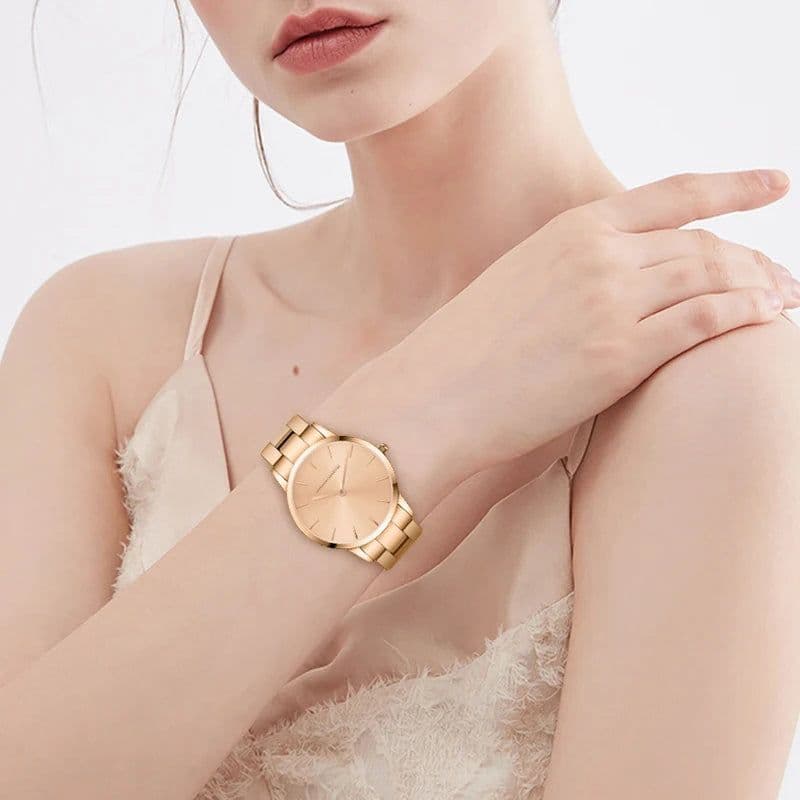 image-Hannah Martin Luxury Waterproof Quartz Watch – Stylish Gold Wrist Timepiece