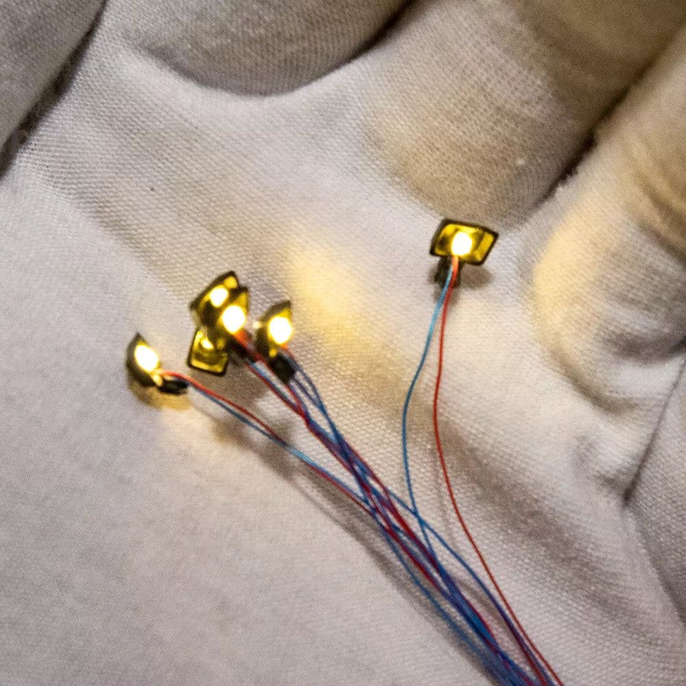 image-TERAYSUN 10Pcs Miniature LED Lights for Model Landscapes & Dioramas