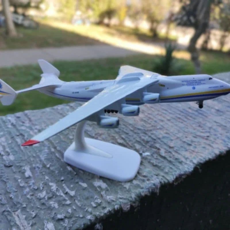 image-Diecast Airplane Model 20cm - Perfect Desk Decor & Gift for All Ages