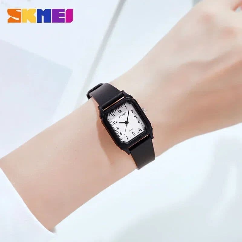 image-Skmei Stylish Quartz Watch with Water Resistance - Model 1651