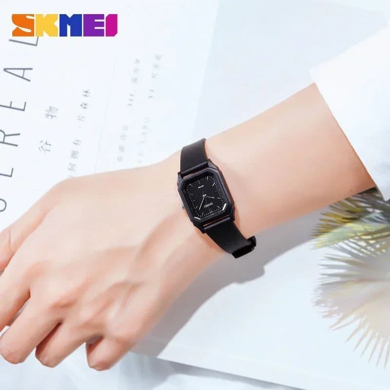 image-Skmei Stylish Quartz Watch with Water Resistance - Model 1651