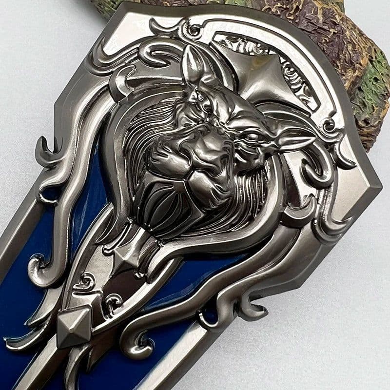 image-Lion's Head Shield Metal Model - Movie Merchandise - 1:6 Doll Accessory