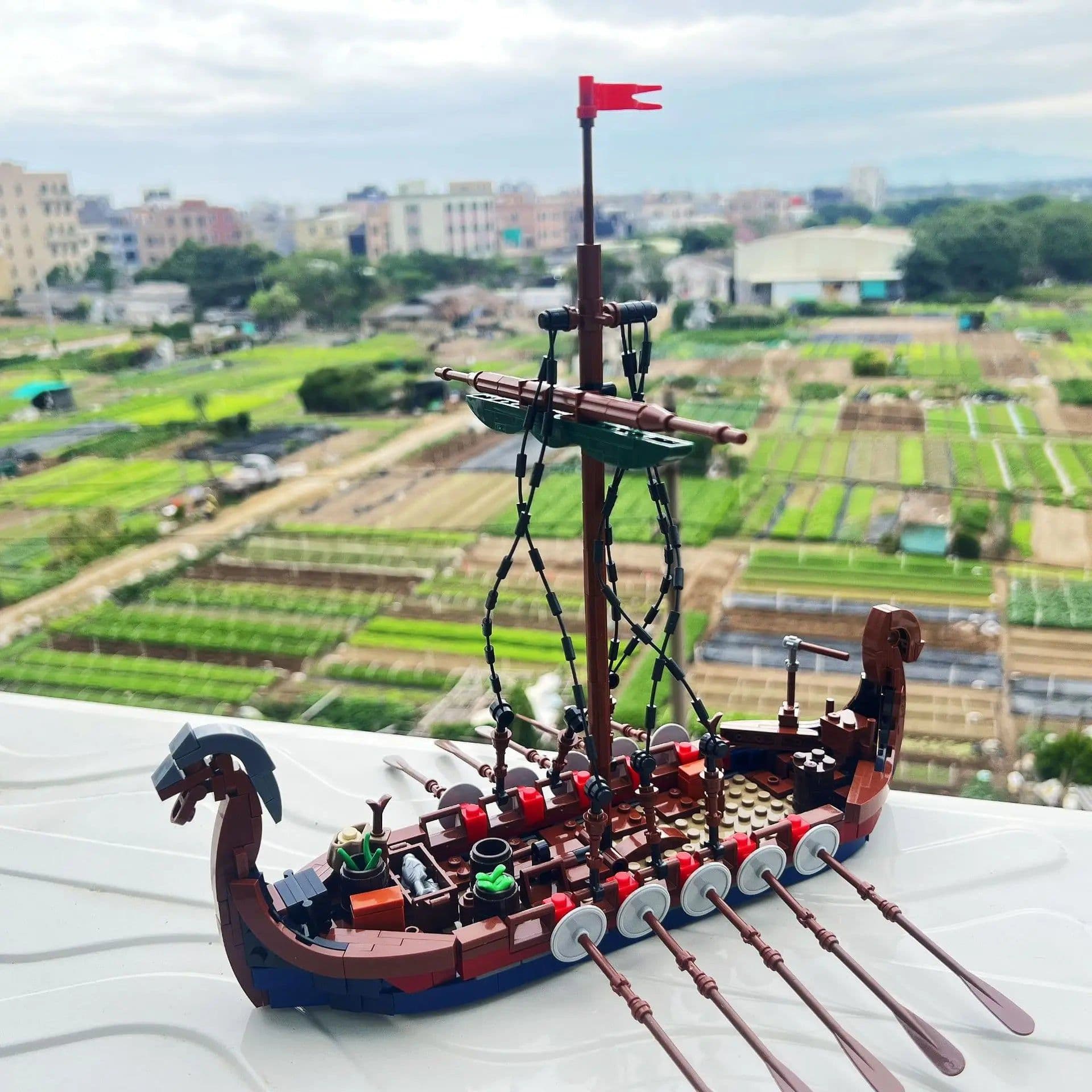 image-Medieval Military Viking Ship Building Block Set - Creative Toy for Kids