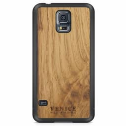 image-The Venice case - Minimalist lettering