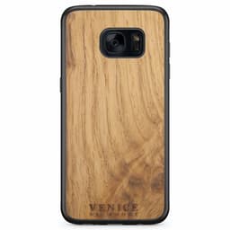 image-The Venice case - Minimalist lettering
