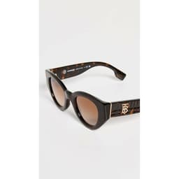 image-Ladies' Sunglasses Burberry MEADOW BE 4390