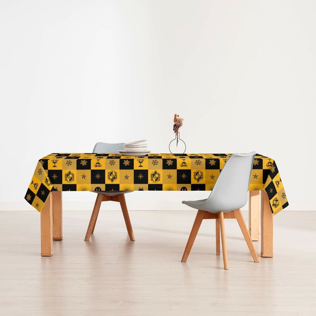 image-Stain-proof resined tablecloth Harry Potter Hufflepuff Multicolour 100 x 150 cm