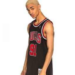 image-Mitchell & Ness Chicago Bulls NBA Swingman Alternate Jersey Bulls 97 Dennis Rodman SMJYGS18152-CBUBLCK97DRD