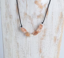 image-Collar con piedra del sol, Piedra natural
