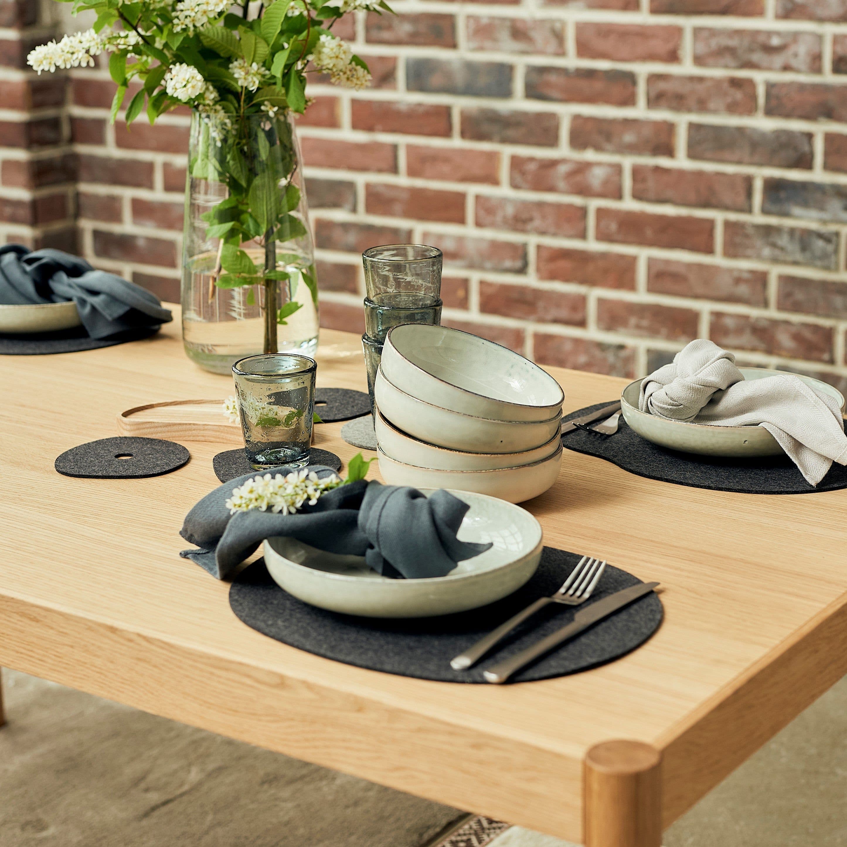image-Natural wool felt placemats MILLESTONES | Gray or black