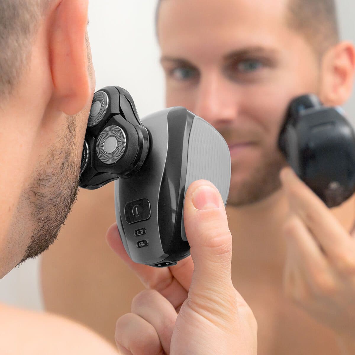 image-5 in 1 Rechargeable Ergonomic Multifunction Shaver Shavestyler InnovaGoods