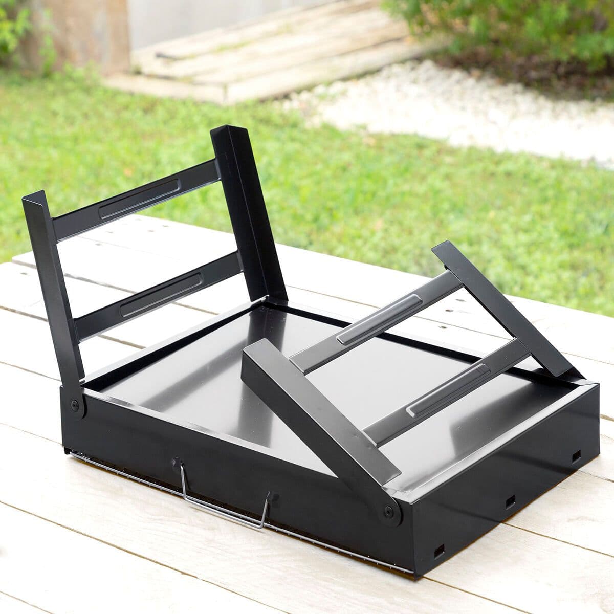 image-Folding Portable Barbecue for use with Charcoal BearBQ InnovaGoods