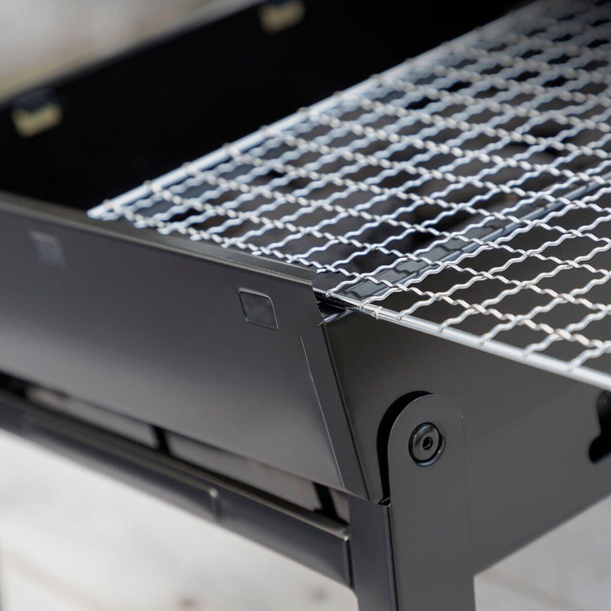 image-Folding Portable Barbecue for use with Charcoal BearBQ InnovaGoods