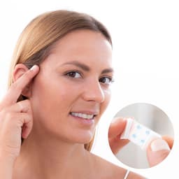 image-Invisible Adhesive Face Lifting Patches Liftrik InnovaGoods 40 Units