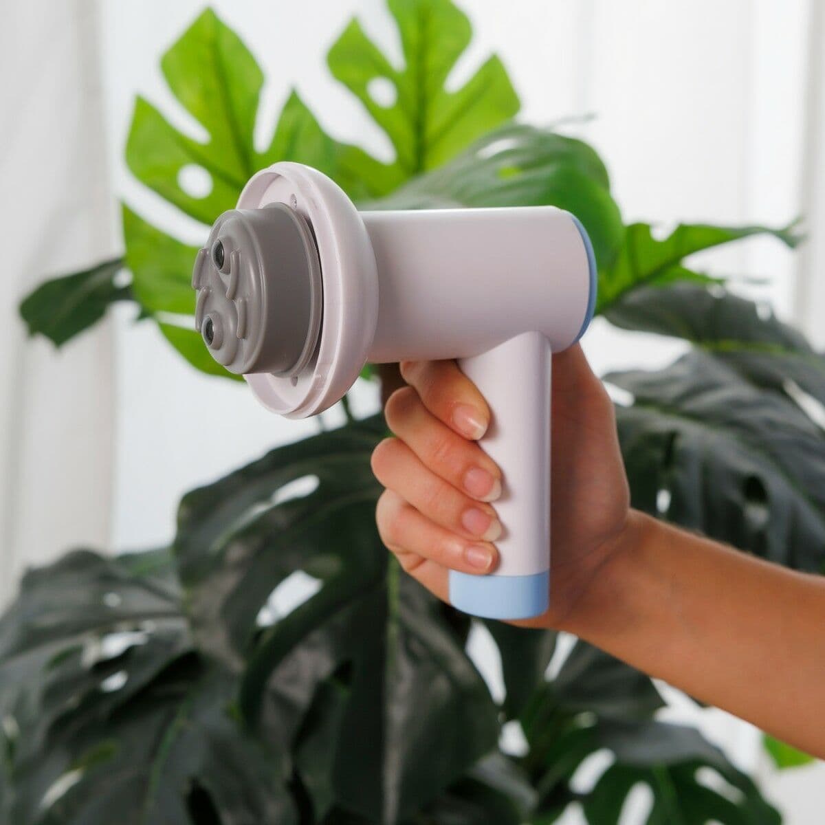 image-6-in-1 Rechargeable Anti-Cellulite Massage Gun CellyGun InnovaGoods