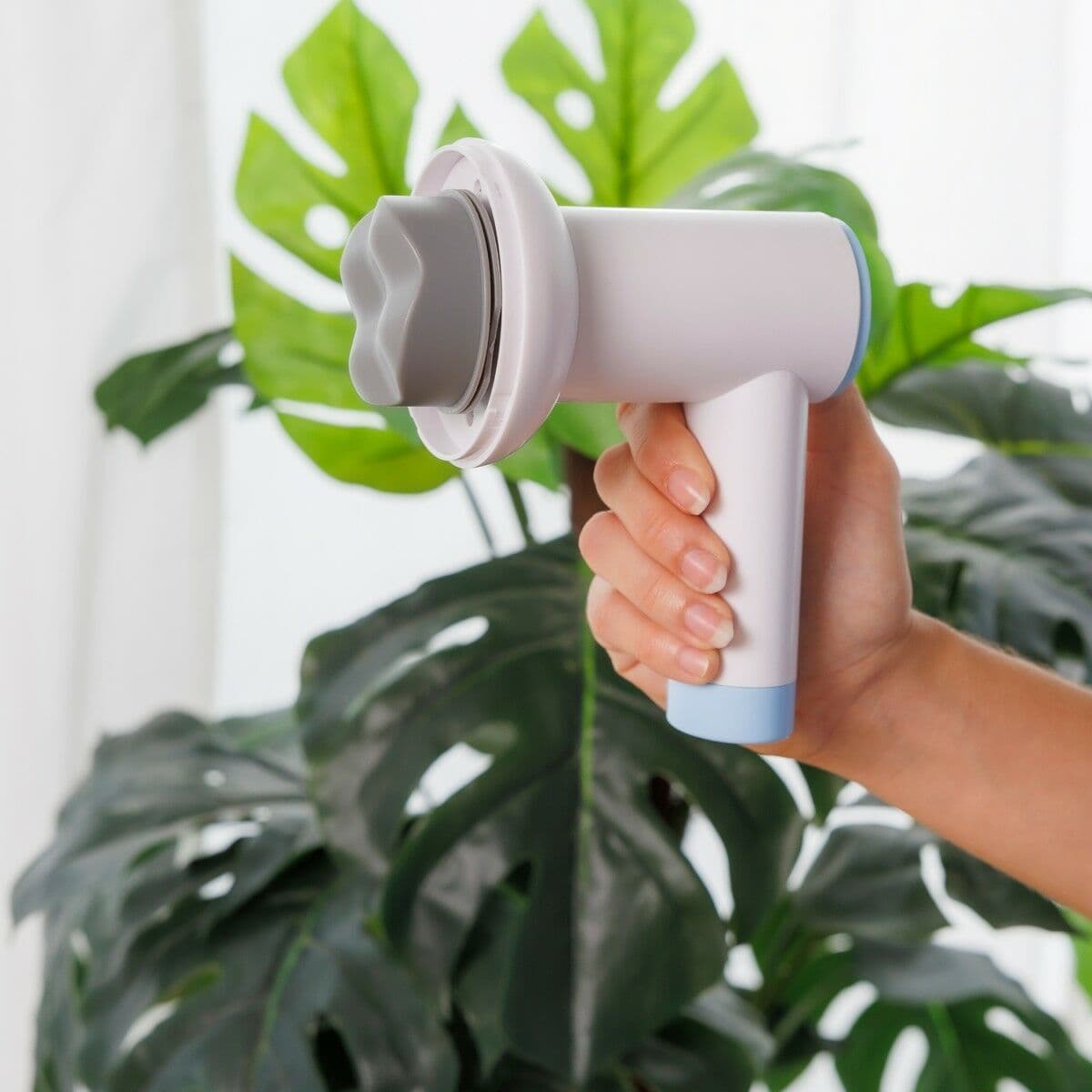 image-6-in-1 Rechargeable Anti-Cellulite Massage Gun CellyGun InnovaGoods